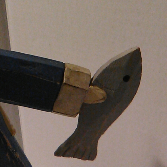 Wooden fisherman - Picture 3 of 7